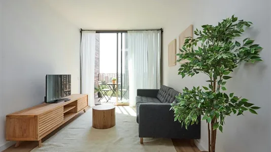 Apartments in Barcelona Eixample - photo 2