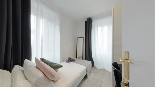 Rooms in Madrid Centro - photo 4