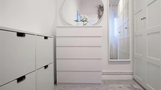 Rooms in Madrid Centro - photo 8