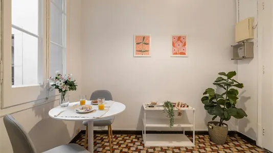 Rooms in Barcelona Ciutat Vella - photo 6