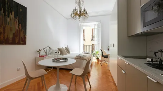 Apartments in Madrid Centro - photo 4