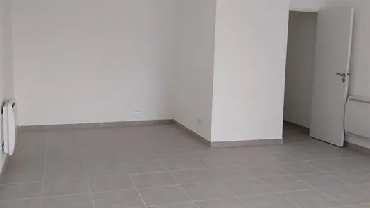 Houses in Valenciennes - photo 4