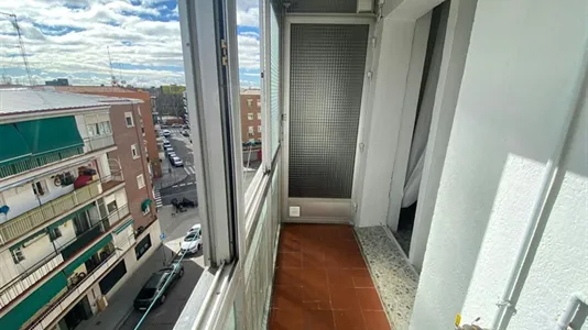 Rooms in Adaro - photo 5