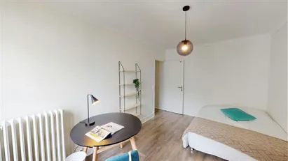 Room for rent in Paris 17ème arrondissement, Paris