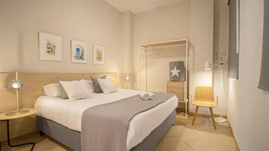 Apartments in Valencia Ciutat Vella - photo 3