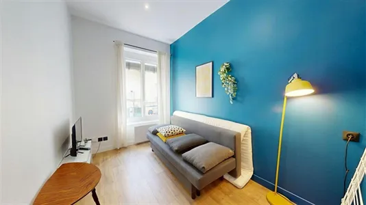 Apartments in Lyon - photo 2