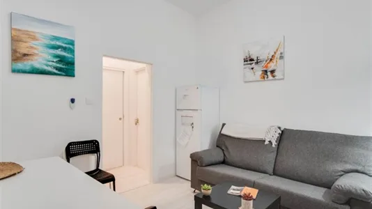 Rooms in Madrid Centro - photo 4