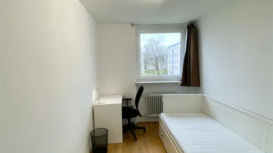 Rooms in Location is not specified - photo 1