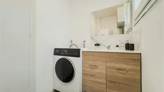 Rooms in Barcelona Eixample - photo 9