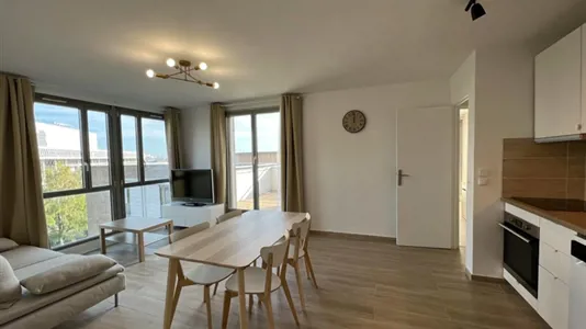 Rooms in Saint-Denis - photo 2
