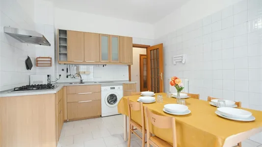 Rooms in Pozzuoli - photo 8