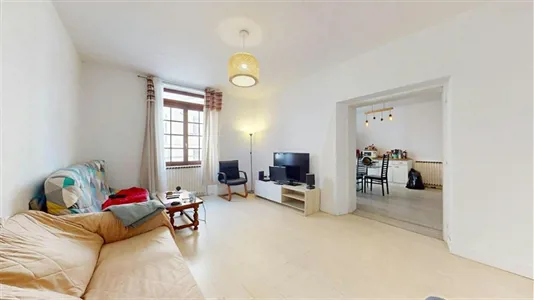 Rooms in Angoulême - photo 3