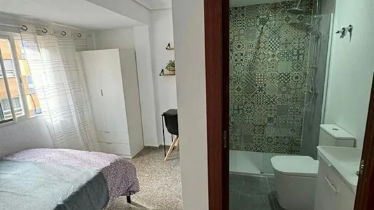 Rooms in Tavernes Blanques - photo 2