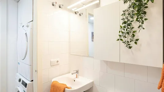 Rooms in Barcelona Eixample - photo 5