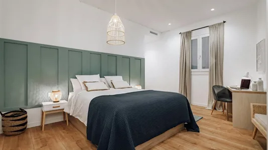 Rooms in Barcelona Eixample - photo 1