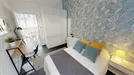 Room for rent, Lille, Hauts-de-France, &lt;span class=&quot;blurred street&quot; onclick=&quot;ProcessAdRequest(10066848)&quot;&gt;&lt;span class=&quot;hint&quot;&gt;See streetname&lt;/span&gt;[xxxxxxxxxxxxx]&lt;/span&gt;