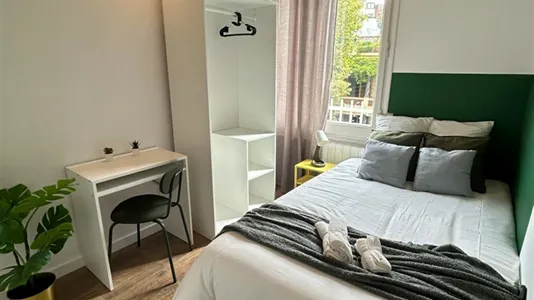 Rooms in Barcelona Sants-Montjuïc - photo 1