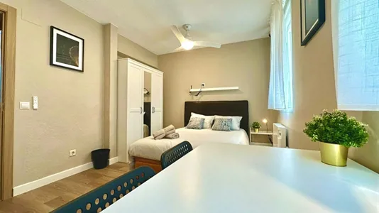 Rooms in Madrid Puente de Vallecas - photo 3