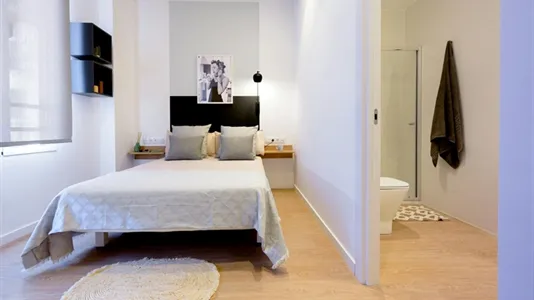 Rooms in Valencia L'Eixample - photo 4