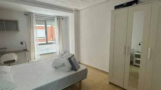 Rooms in Mislata - photo 4