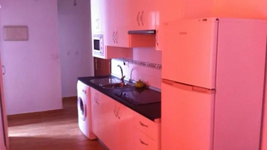 Rooms in El Fontanal - photo 8