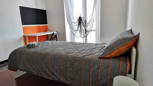Rooms in Genoa - photo 1