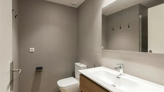 Rooms in Madrid Chamberí - photo 9