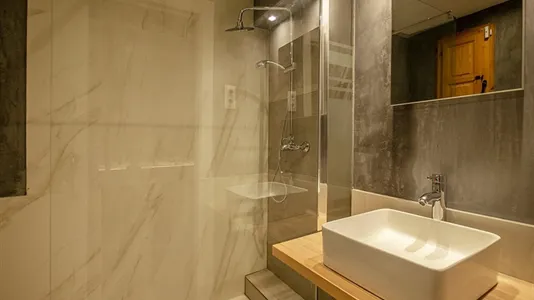 Apartments in Barcelona Ciutat Vella - photo 6