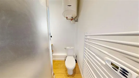 Apartments in Lyon - photo 5