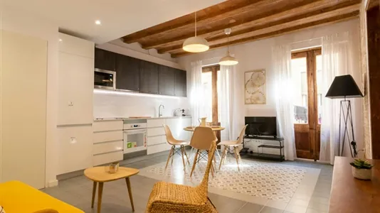 Apartments in Barcelona Ciutat Vella - photo 4
