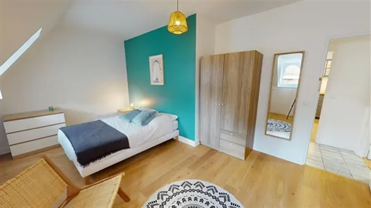Rooms in Paris 8ème arrondissement - photo 3
