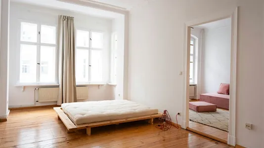 Apartments in Berlin Neukölln - photo 4