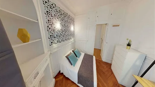 Rooms in Paris 17ème arrondissement - photo 2