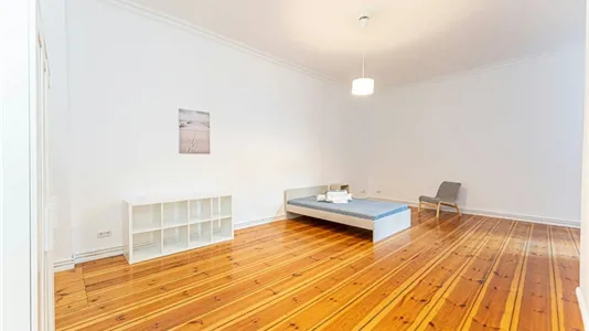 Rooms in Berlin Friedrichshain-Kreuzberg - photo 2