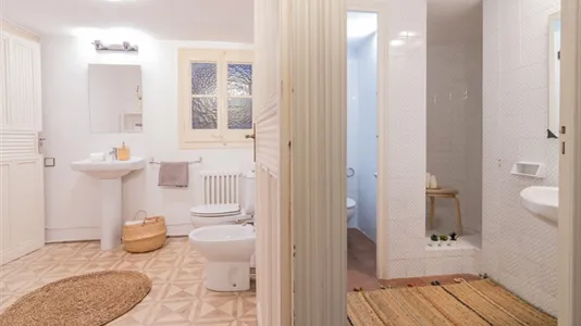 Rooms in Barcelona Eixample - photo 8