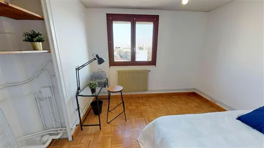 Rooms in Lyon - photo 4