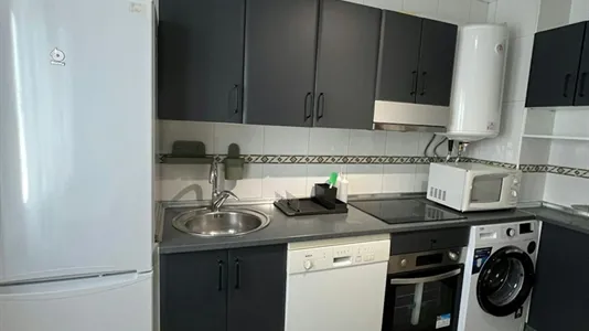 Rooms in Bilbao - photo 10