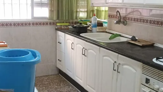 Rooms in Albacete - photo 8