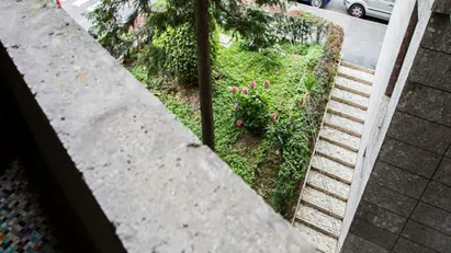 Room for rent in Milano Zona 6 - Barona, Lorenteggio, Milan