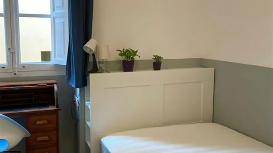 Rooms in Valencia Ciutat Vella - photo 4