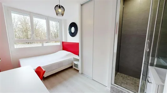 Rooms in Lyon - photo 3