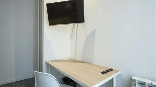 Rooms in Madrid Centro - photo 6