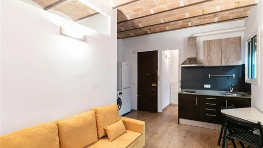 Apartments in Barcelona Ciutat Vella - photo 3