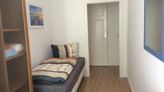 Rooms in Berlin Friedrichshain-Kreuzberg - photo 4