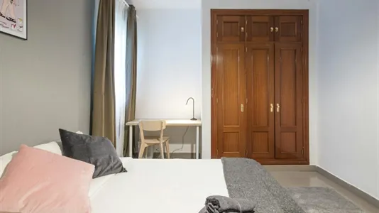 Rooms in Madrid Centro - photo 6