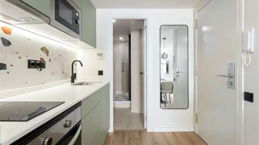 Rooms in Barcelona Sant Martí - photo 6