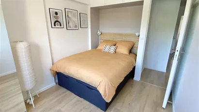 Room for rent in Versailles, Île-de-France