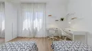 Room for rent, Padua, Veneto, &lt;span class=&quot;blurred street&quot; onclick=&quot;ProcessAdRequest(13273937)&quot;&gt;&lt;span class=&quot;hint&quot;&gt;See streetname&lt;/span&gt;[xxxxxxxxxxxxx]&lt;/span&gt;