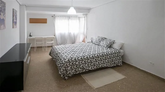 Rooms in Alboraya - photo 1