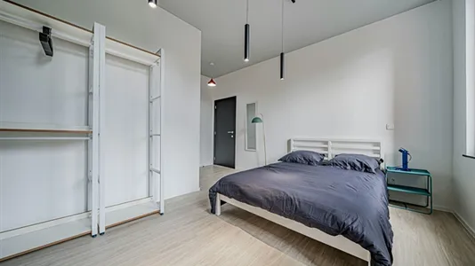 Rooms in Charleroi - photo 3